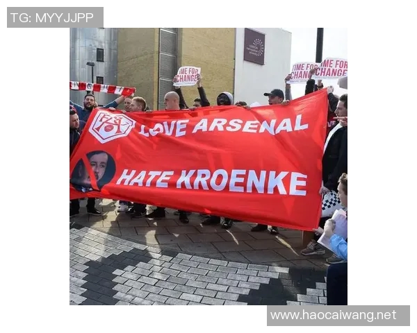 足坛明星大盘点：那些年我们追逐的足球传奇与他们的辉煌时刻