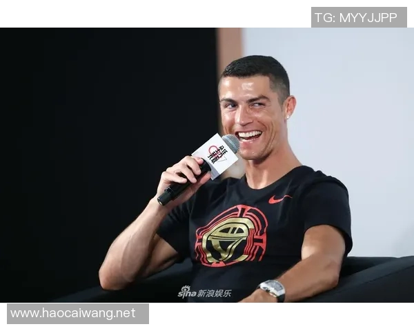 阳光笑容照亮绿茵场足球明星的快乐人生与奋斗故事